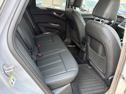 Used 2023 Audi Q4 e-tron Premium Plus w/ Premium Plus RWD image 19