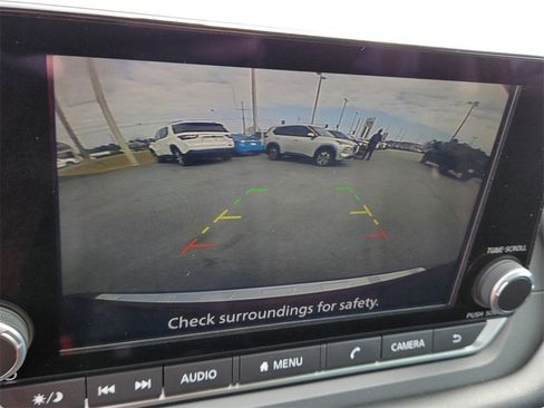 Used 2023 Nissan Rogue SV w/ SV Premium B Package image 22