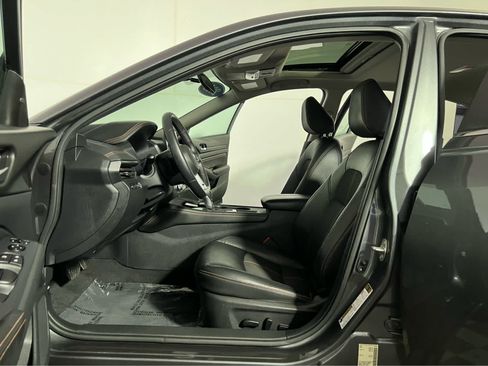 Used 2019 Nissan Altima 2.5 SR w/ SR Premium Package AWD/4WD image 22