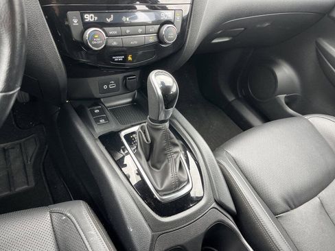 Certified 2022 Nissan Rogue Sport SL w/ Premium Package image 9