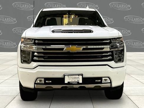 Used 2023 Chevrolet Silverado 2500 High Country image 2