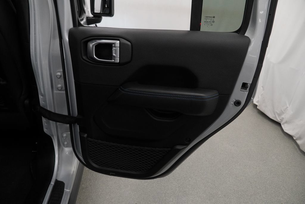 Used 2024 Jeep Wrangler Unlimited Rubicon 4xe AWD/4WD image 46