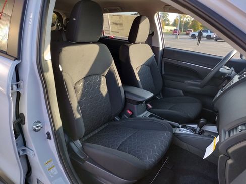 New 2025 Mitsubishi Outlander Sport ES image 10