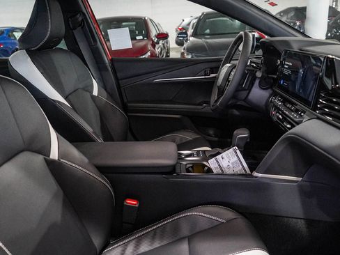New 2026 Toyota Camry SE FWD image 19