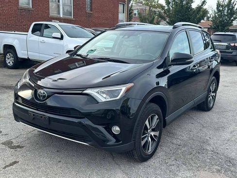 Used 2018 Toyota RAV4 XLE w/ Plus Extra Value Package AWD/4WD image 3