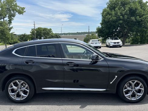 Used 2025 BMW X4 xDrive30i AWD/4WD image 11