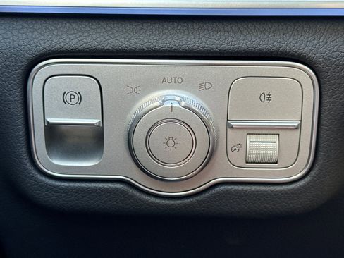 New 2026 Mercedes-Benz GLS 450 4MATIC image 29