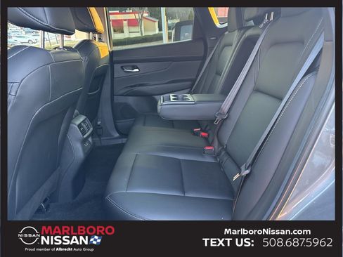 Certified 2025 Nissan Murano SL w/ Cargo Package image 16