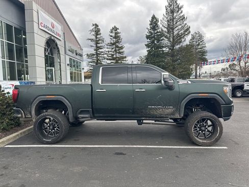 Used 2020 GMC Sierra 2500 Denali w/ Denali Ultimate Package image 13