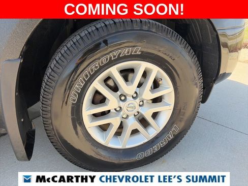 Used 2017 Nissan Frontier SV image 18