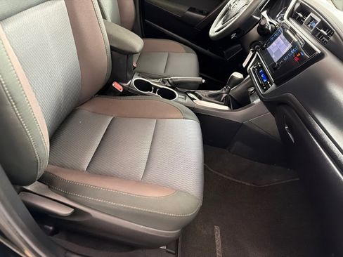 Used 2019 Toyota Corolla LE FWD image 23