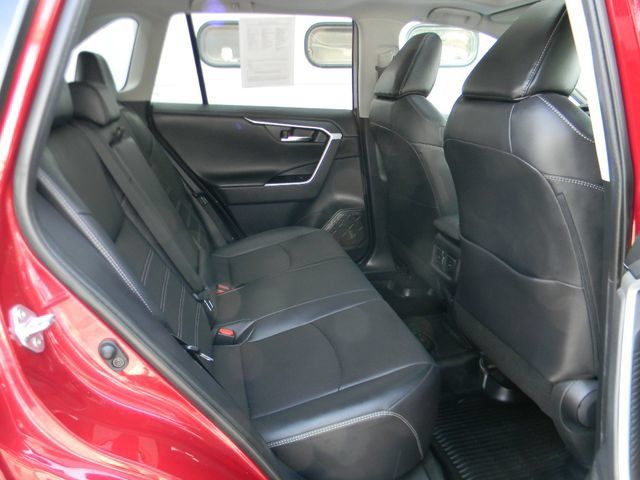 Used 2020 Toyota RAV4 Limited AWD/4WD image 24