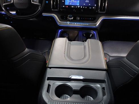 Used 2025 Ford Expedition Tremor image 34