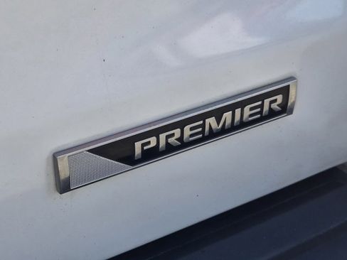 Used 2017 Chevrolet Suburban Premier image 10