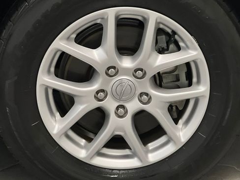 Used 2020 Chrysler Pacifica Touring-L image 77