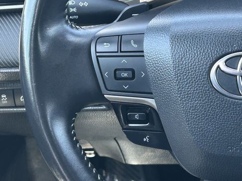 Used 2025 Toyota Camry SE FWD image 21