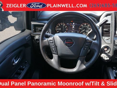 Used 2021 Nissan Titan PRO-4X w/ Pro-4x Convenience Package AWD/4WD image 14