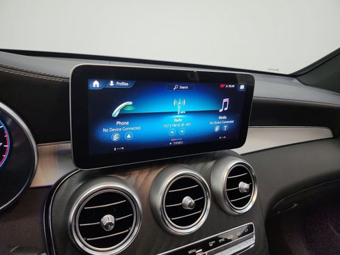 Used 2023 Mercedes-Benz GLC 300 4MATIC Coupe image 13