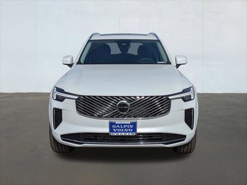 New 2026 Volvo XC90 B5 Core w/ Protection Package Premier image 2