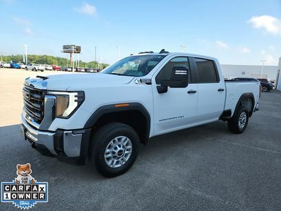 Used 2025 GMC Sierra 2500 Pro w/ Convenience Package