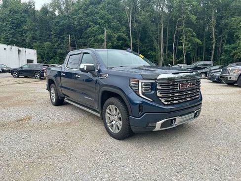 Used 2022 GMC Sierra 1500 Denali w/ Technology Package AWD/4WD image 11