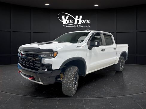 Used 2022 Chevrolet Silverado 1500 ZR2 w/ Technology Package AWD/4WD image 3