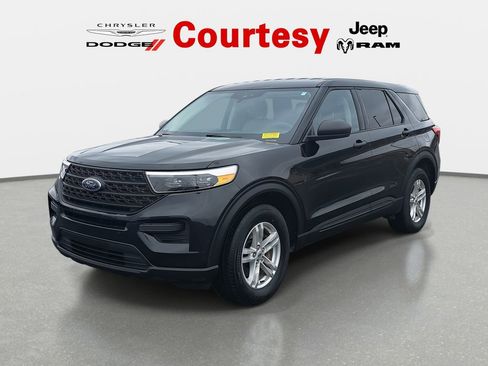 Used 2022 Ford Explorer Base w/ Class IV Trailer Tow Package image 9