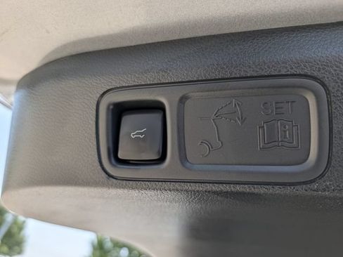 Used 2024 Lincoln Navigator Reserve AWD/4WD image 32