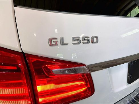 Used 2016 Mercedes-Benz GL 550 4MATIC image 10