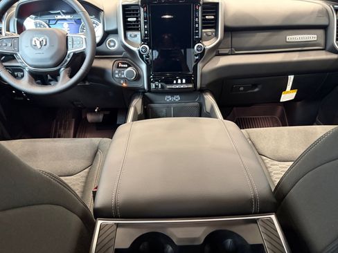 New 2027 RAM 1500 Big Horn AWD/4WD image 17