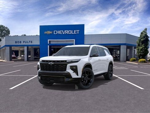 New 2026 Chevrolet Traverse RS w/ LPO, Floor Liner Package AWD/4WD image 8