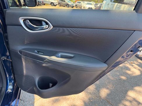 Used 2019 Nissan Sentra SV w/ Special Edition Package FWD image 43