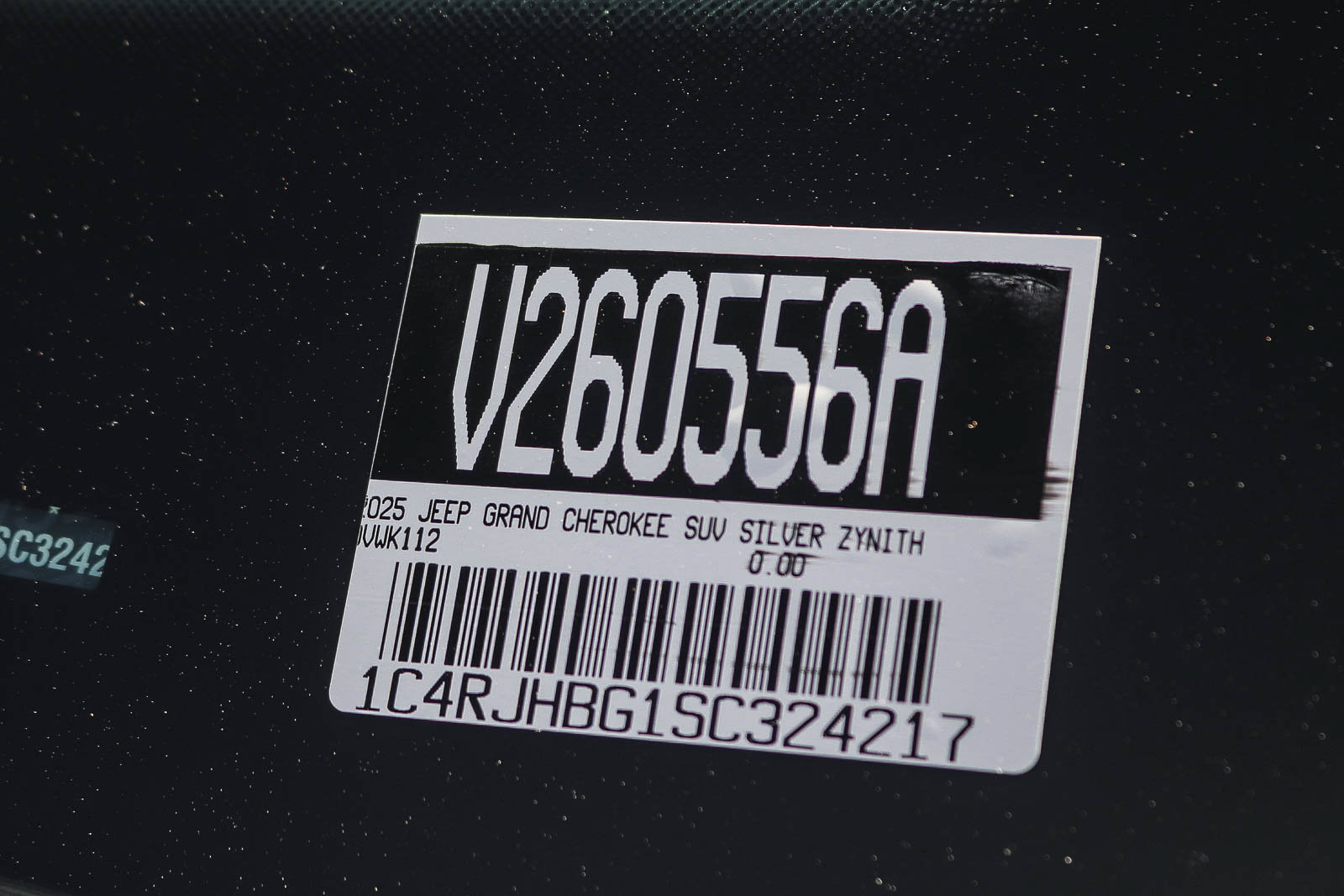 Used 2025 Jeep Grand Cherokee Limited w/ Luxury Tech Group II AWD/4WD image 31