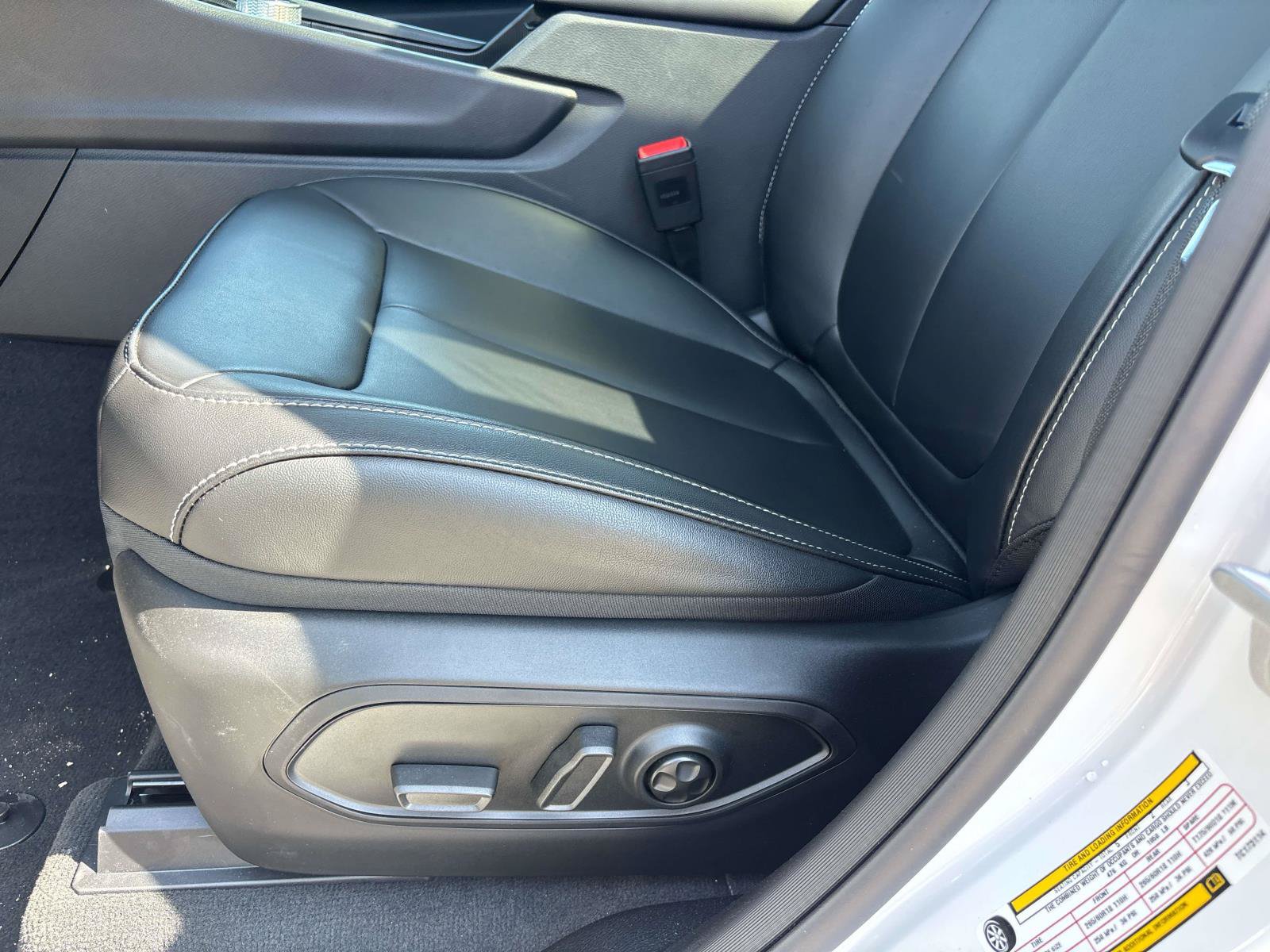 New 2026 Jeep Grand Cherokee Limited AWD/4WD image 4