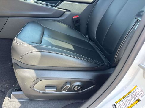 New 2026 Jeep Grand Cherokee Limited AWD/4WD image 4