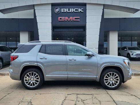 New 2026 GMC Terrain Denali image 3