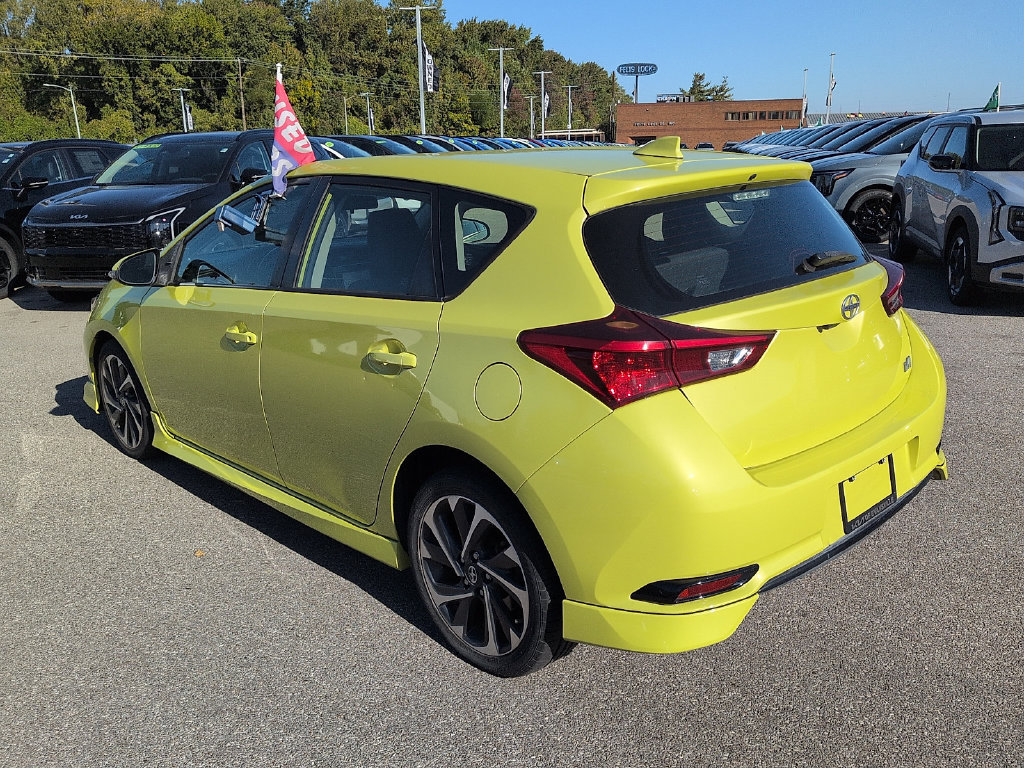Used 2016 Scion iM FWD image 5