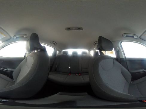 Used 2025 Kia K4 FWD image 41