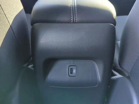 New 2025 Nissan Versa SV w/ Trunk Package image 13