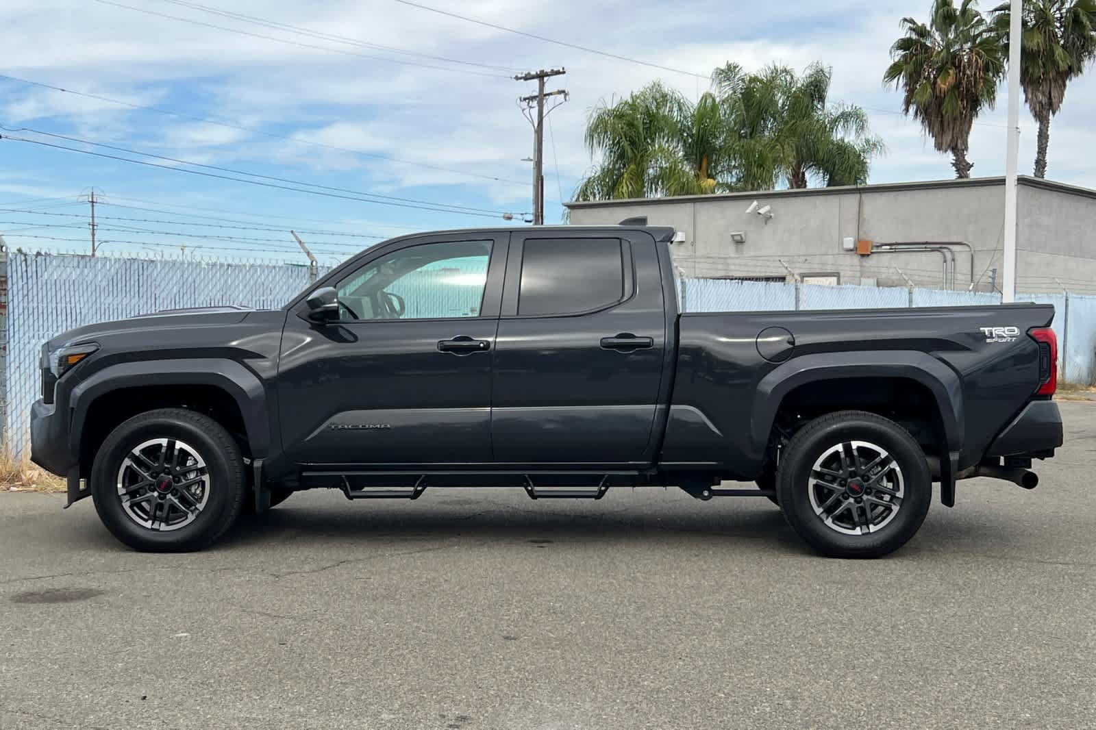 Certified 2025 Toyota Tacoma TRD Sport w/ TRD Sport Premium Package AWD/4WD image 2
