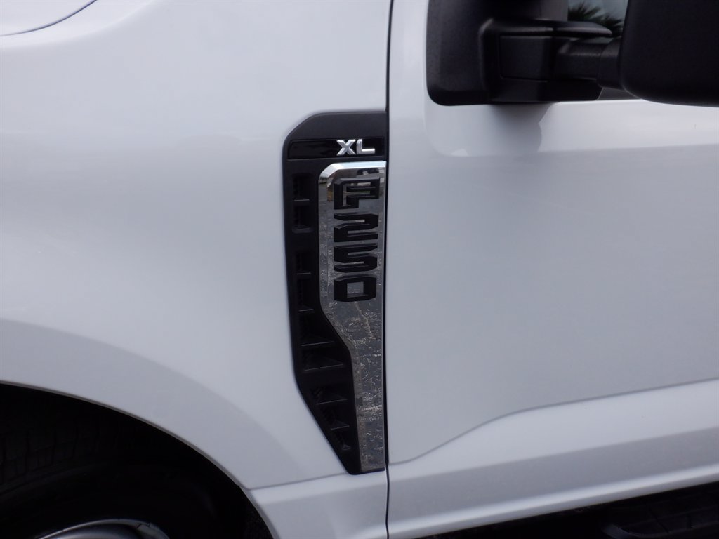 Used 2024 Ford F250 XL RWD image 25