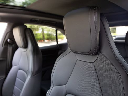 Certified 2026 Porsche Macan 4 Electric AWD/4WD image 24
