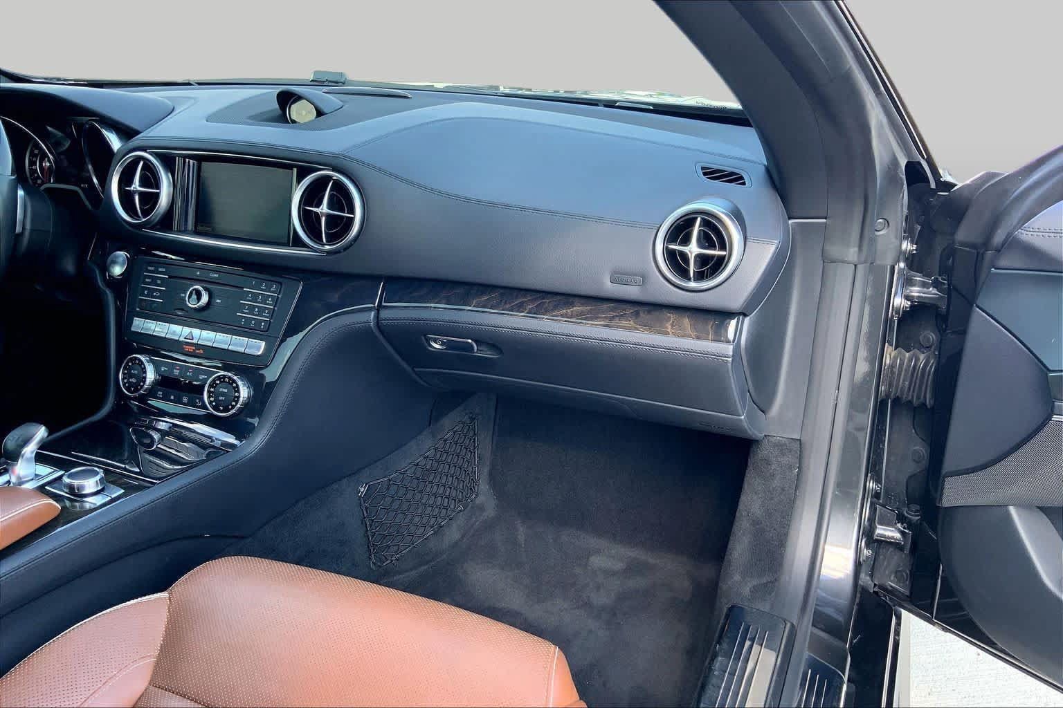 Certified 2019 Mercedes-Benz SL 550 image 17