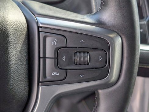 Used 2024 Chevrolet Suburban Premier image 26