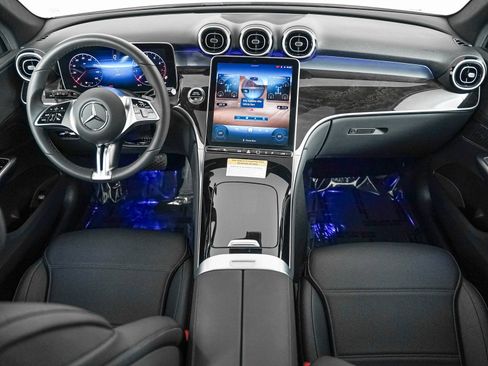 Certified 2026 Mercedes-Benz GLC 300 4MATIC image 9