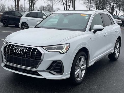 Certified 2023 Audi Q3 2.0T Premium Plus w/ Premium Plus Package image 3