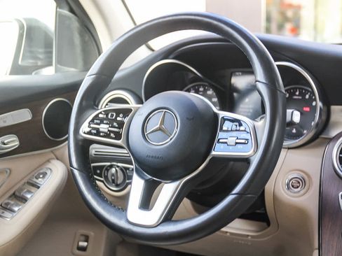 Used 2022 Mercedes-Benz GLC 300 4MATIC w/ Premium Package Lite image 13