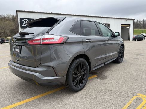 Used 2024 Ford Edge ST-Line AWD/4WD image 5