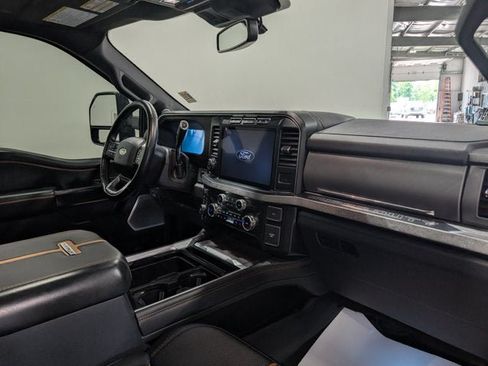 Used 2024 Ford F350 Platinum w/ FX4 Off-Road Package AWD/4WD image 21