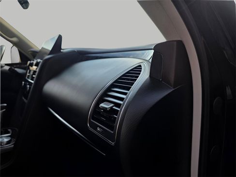 Used 2024 Nissan Armada Platinum w/ Captain's Chairs Package image 18